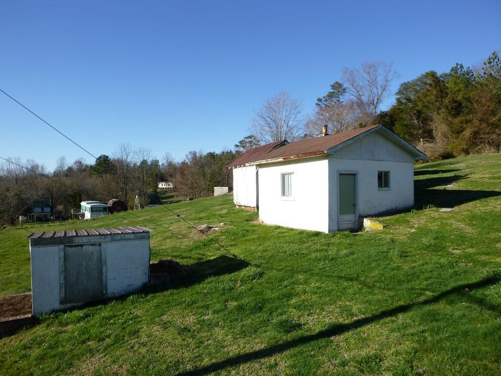 448 Geisler Road Piney Flats, TN 37686 - Photo 25 of 28 Photo 25