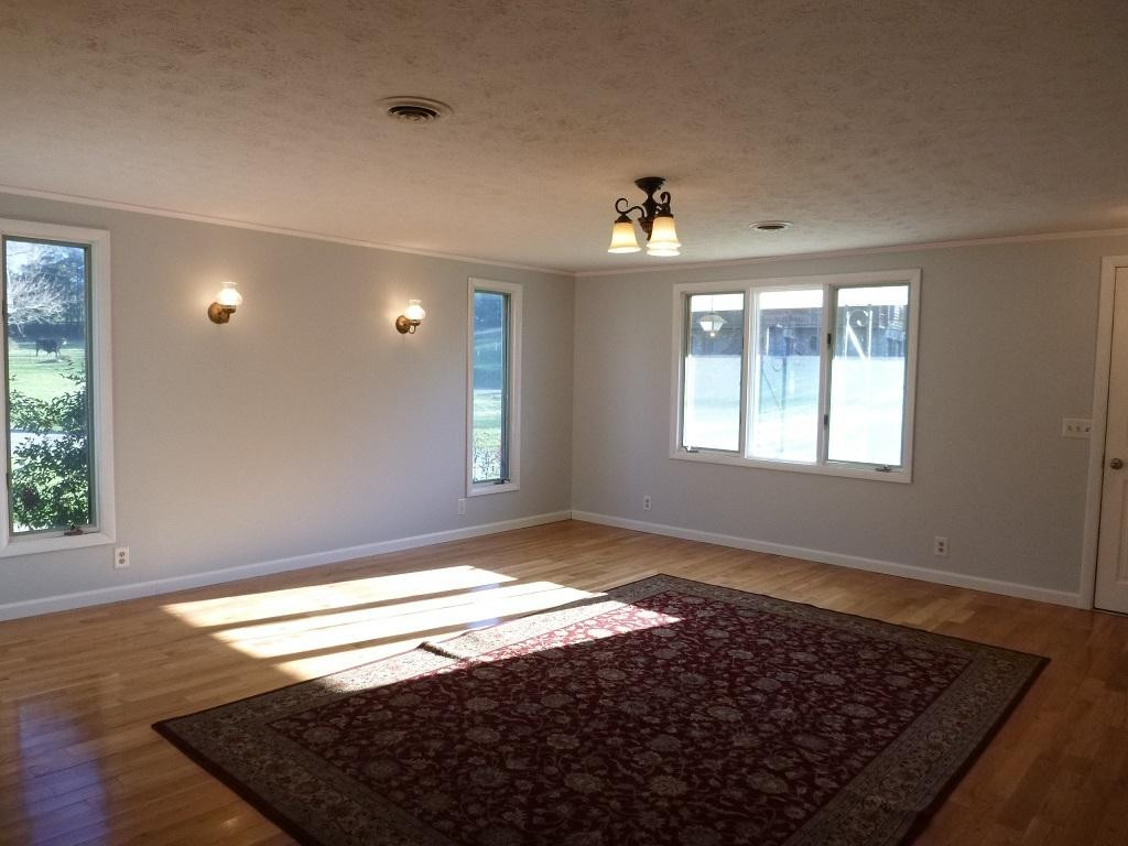448 Geisler Road Piney Flats, TN 37686 - Photo 3 of 28 Photo 3