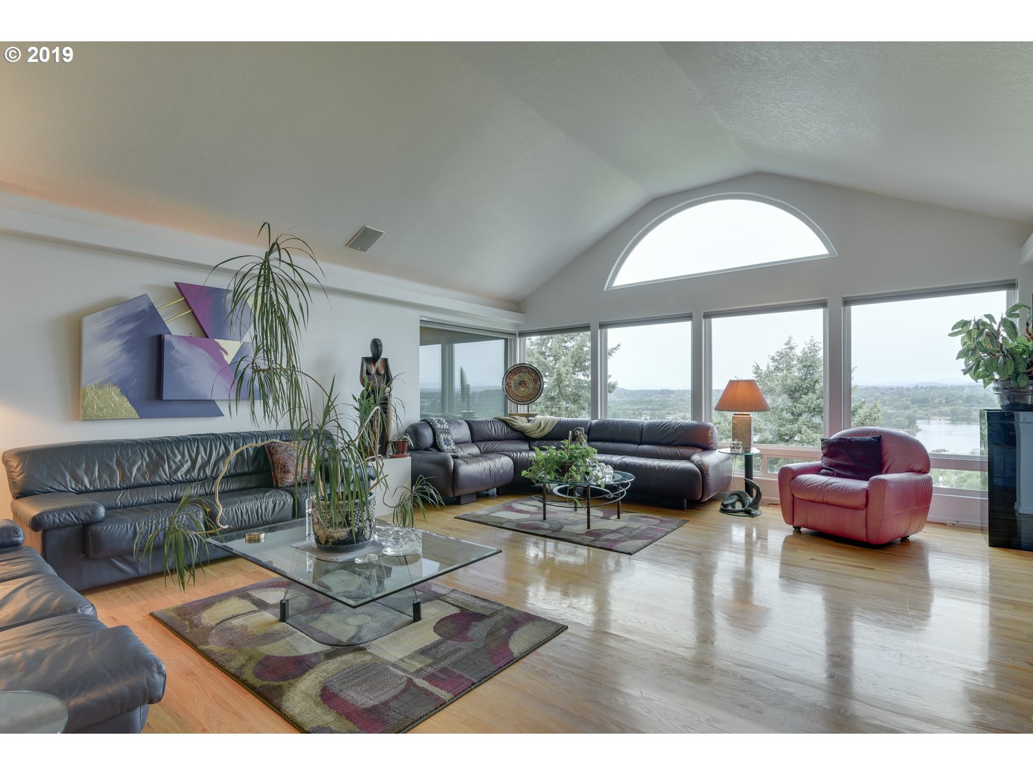 6406 Southwest View Point Terrace Portland, OR 97239 - Photo 3 of 31 Gallery Image 3