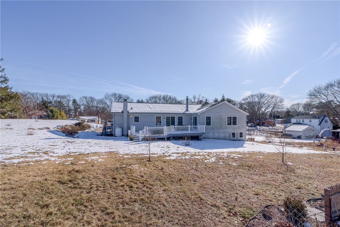 14 Stuart Street Westerly, RI 02891 - Photo 5 of 42