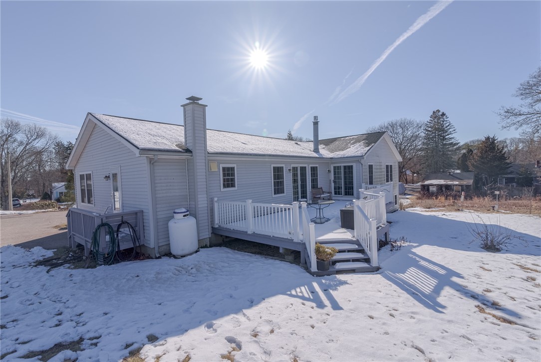 14 Stuart Street Westerly, RI 02891 - Photo 6 of 42