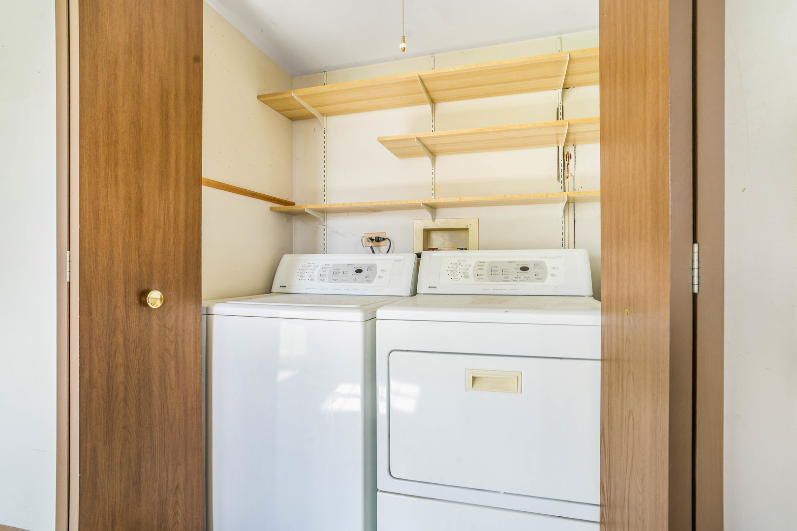 1388 Bow String Court Carol Stream, IL 60188 - Photo 11 of 24 a utility room with dryer and washer