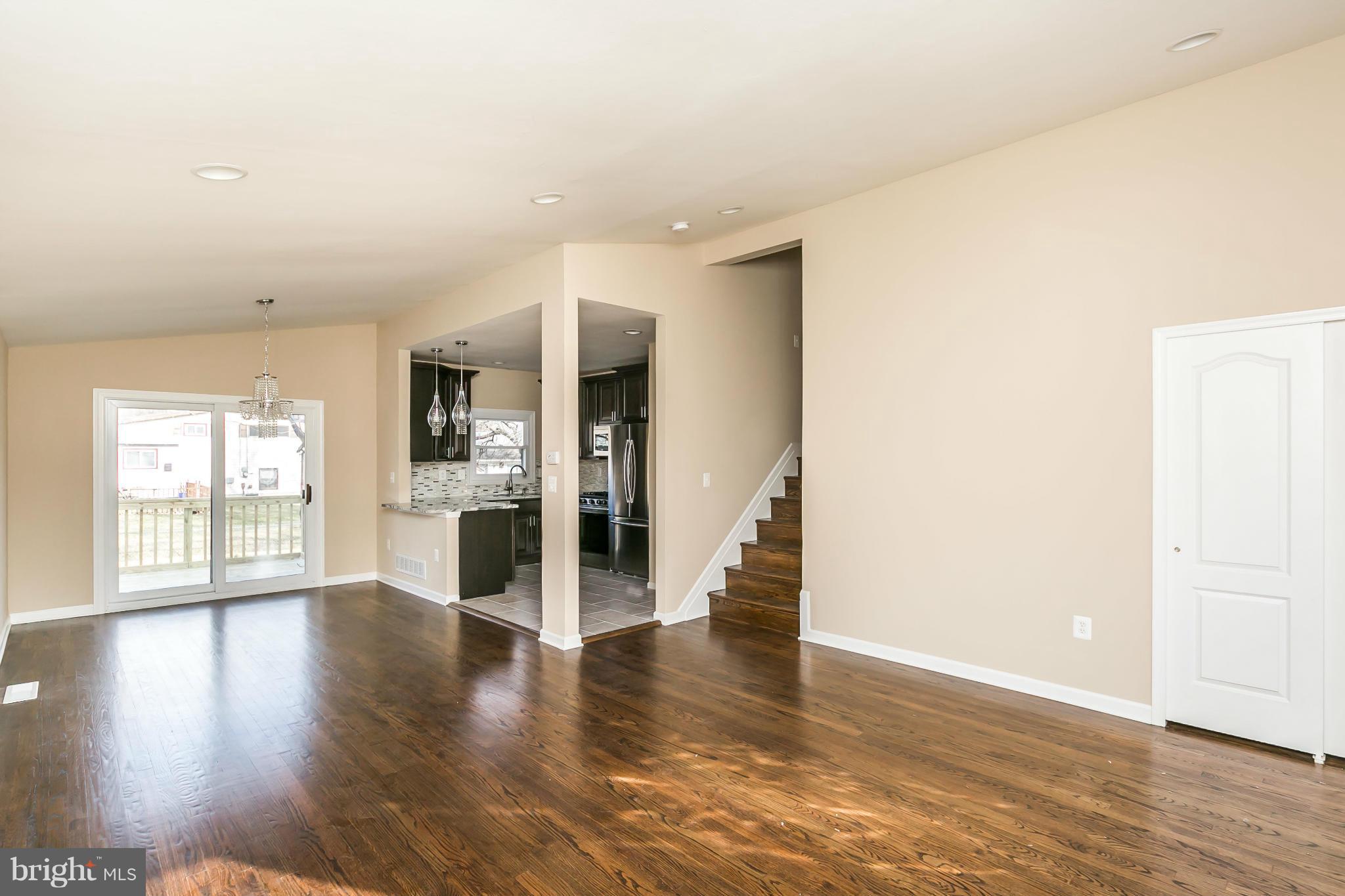 7410 Monita Road Pikesville, MD 21208 - Photo 5 of 29 Living Room