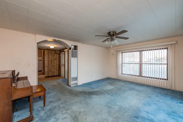 $149,900 | 2101 Eshcol Avenue, Zion, IL 60099