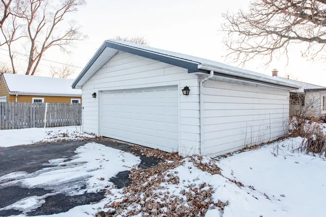 $149,900 | 2101 Eshcol Avenue, Zion, IL 60099