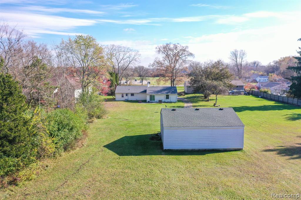 237 Elms Road Flushing, MI 48433 - Photo 55 of 69