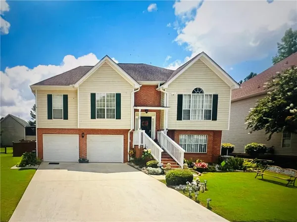$325,000 | 8107 Birch Walk Drive, Riverdale, GA 30274