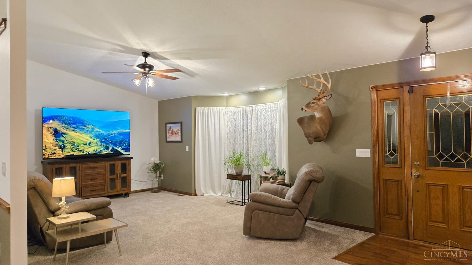 2635 Jackson Road Hamilton, OH 45011 - Photo 3 of 48