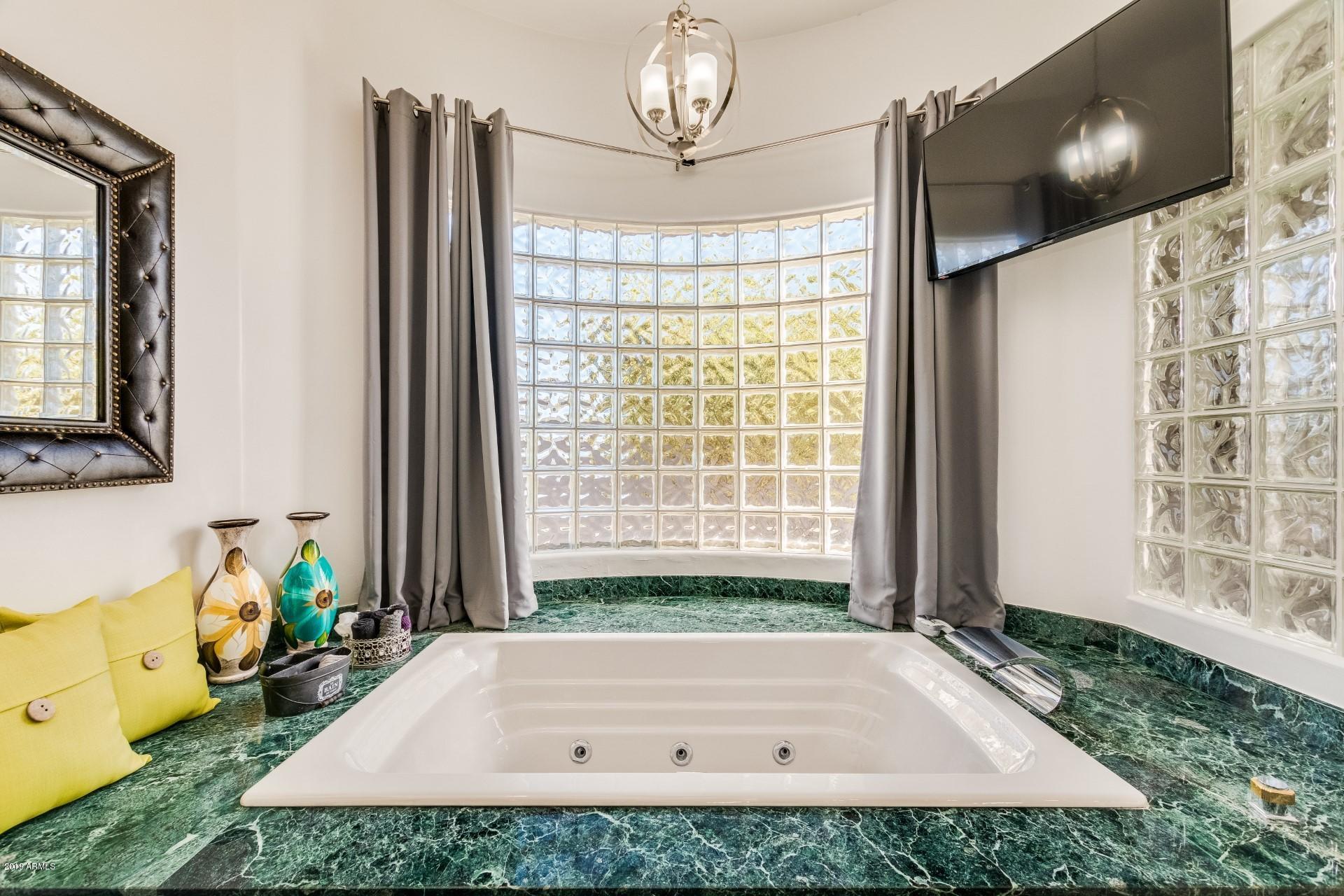 12501 East Doubletree Ranch Road Scottsdale, AZ 85259 - Photo 20 of 49 Master Bath Jetted Tub