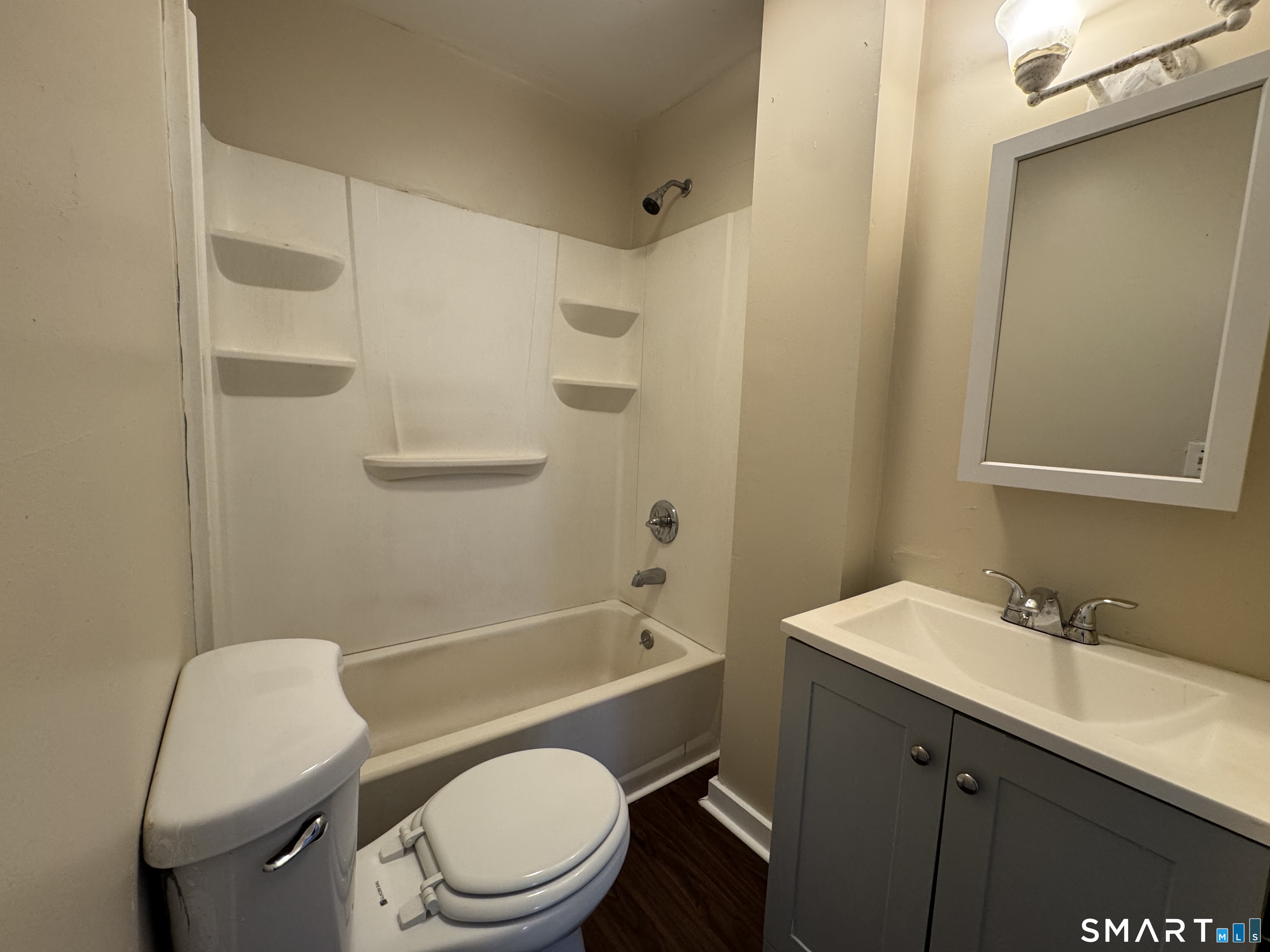 184 Pacific Street Bridgeport, CT 06604 - Photo 7 of 11