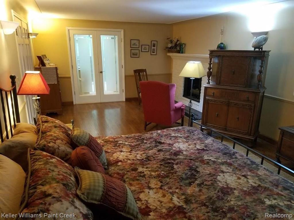 2210 Kingsford Road Rochester Hills, MI 48309 - Photo 22 of 34