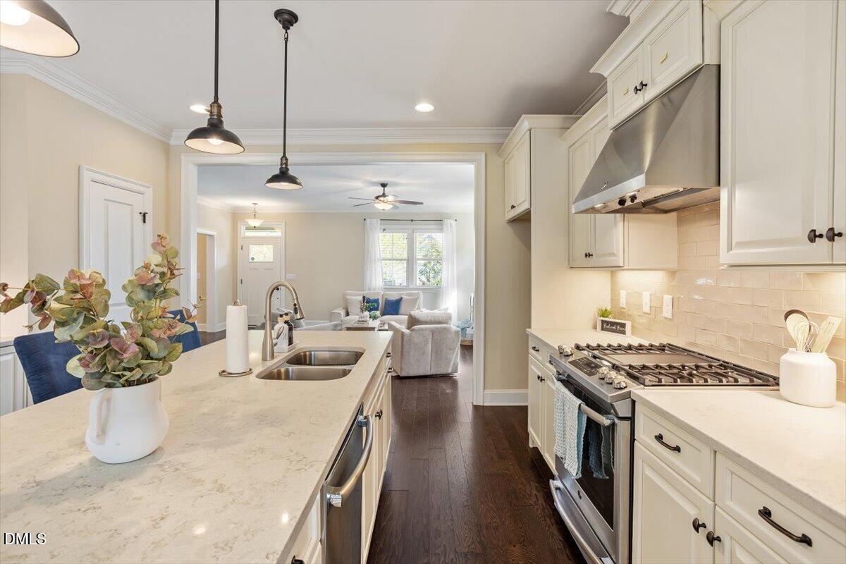 133 Beaufort Loop Clayton, NC 27520 - Photo 11 of 33 Kitchen