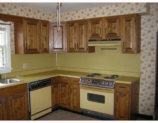 111 Bliss Road Newport, RI 02840 - Photo 5 of 8 Kitchen.