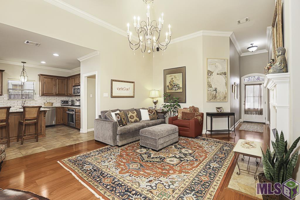 721 Hudson's Way Baton Rouge, LA 70810 - Photo 4 of 25 Fabulous Open Flow & Plenty Natural Light