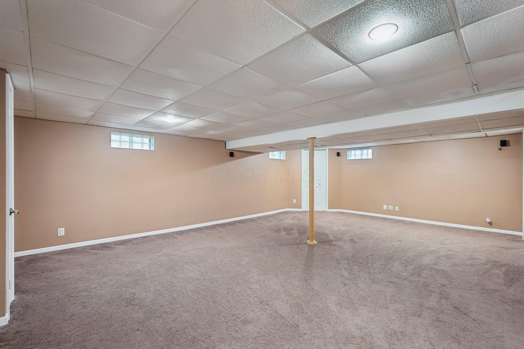 5644 Linworth Road Columbus, OH 43235 - Photo 24 of 31 41-web-or-mls-Linworth Rd-S1702-041
