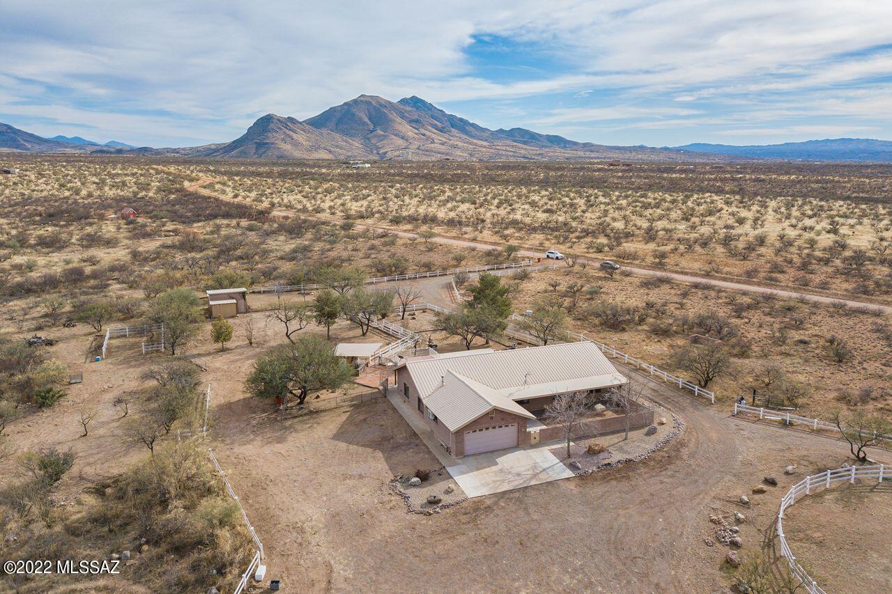 63 Camino Talavera Rio Rico, AZ 85648 - Photo 3 of 39