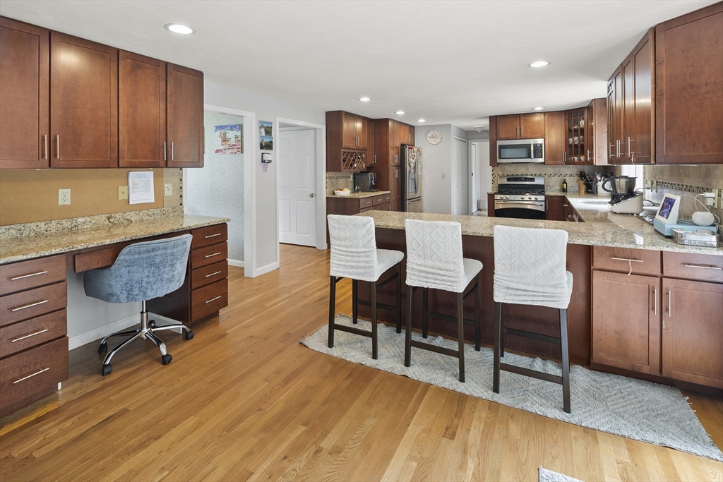 15 Juniper Road Sharon, MA 02067 - Photo 5 of 42