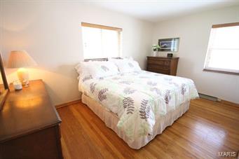 8221 MacKenzie Road St. Louis, MO 63123 - Photo 12 of 23 Gallery Image 12
