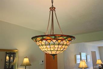 8221 MacKenzie Road St. Louis, MO 63123 - Photo 10 of 23 Gallery Image 10