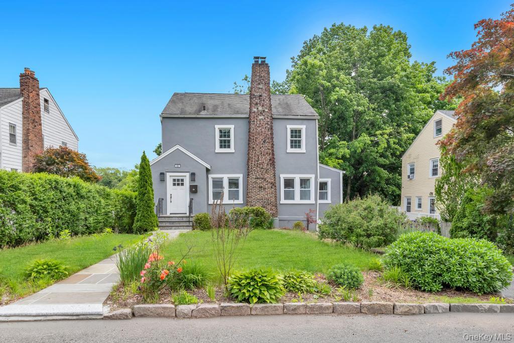 42 Stratford Road Scarsdale, NY 10583 - Photo 2 of 31
