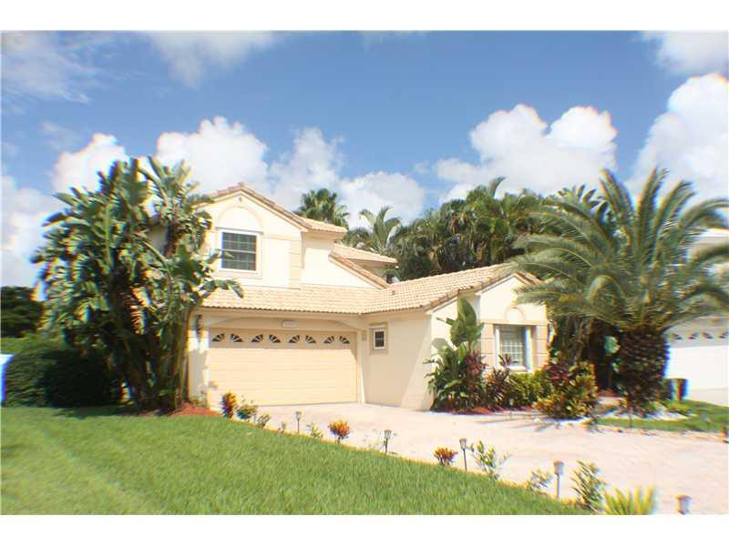 6486 Brava Way Boca Raton, FL 33433 - Photo 2 of 32 Exterior Front