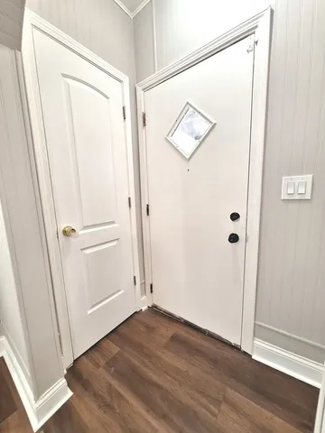 $2,300 | 2121 North Marmora Avenue, Chicago, IL 60639