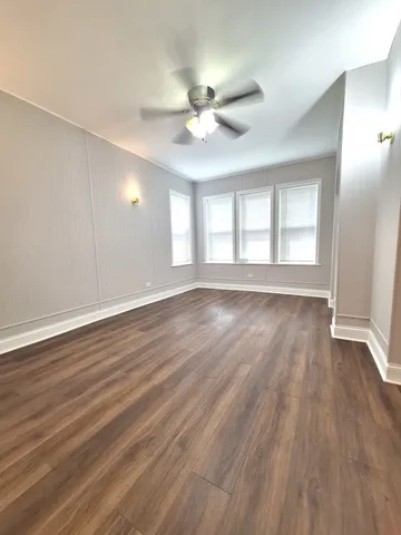 $2,300 | 2121 North Marmora Avenue, Chicago, IL 60639