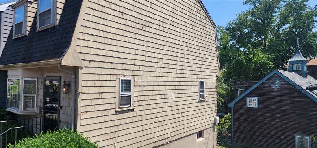 3 Frost Lane, Unit 1 Marblehead, MA 01945 - Photo 3 of 9