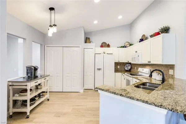 $470,000 | 9331 Spring Run Boulevard, Unit 3002, Estero, FL 34135