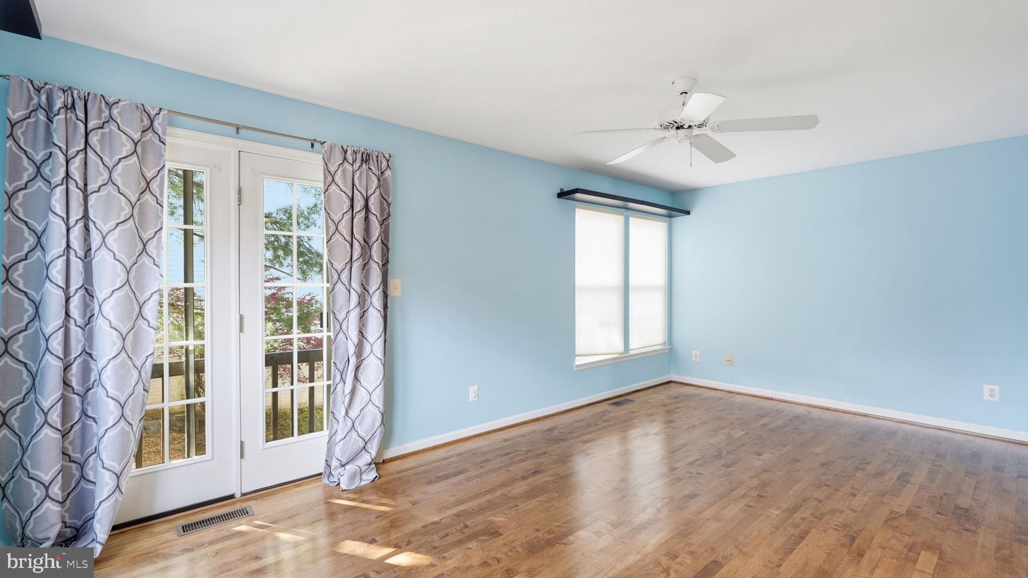 14431 Colonel Wood Road Gainesville, VA 20155 - Photo 20 of 37 a view of an empty room with a window