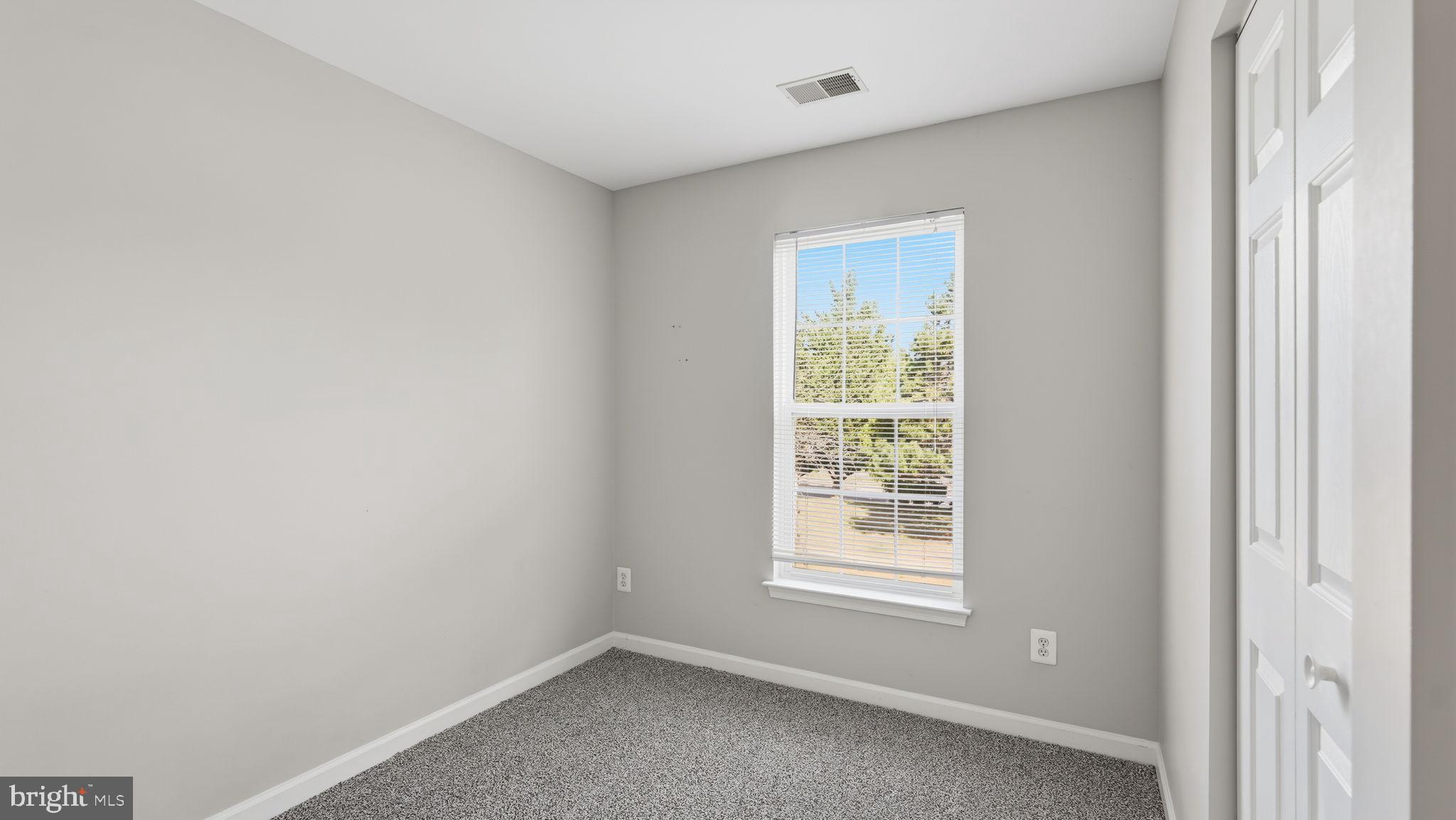 14431 Colonel Wood Road Gainesville, VA 20155 - Photo 34 of 37 a view of an empty room with a window