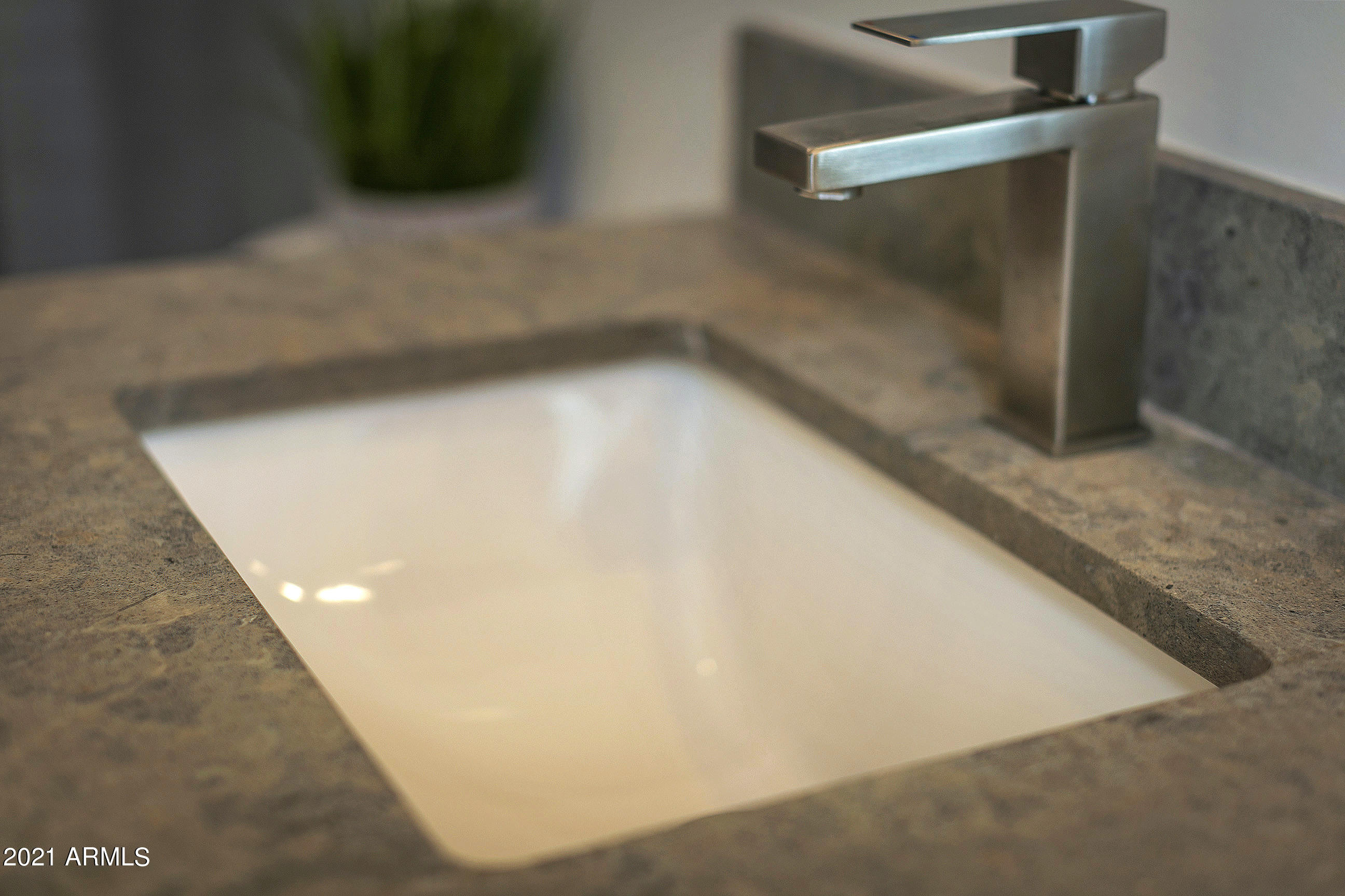 801 West Picadilly Road Phoenix, AZ 85013 - Photo 41 of 54 Second Master Bathroom 3