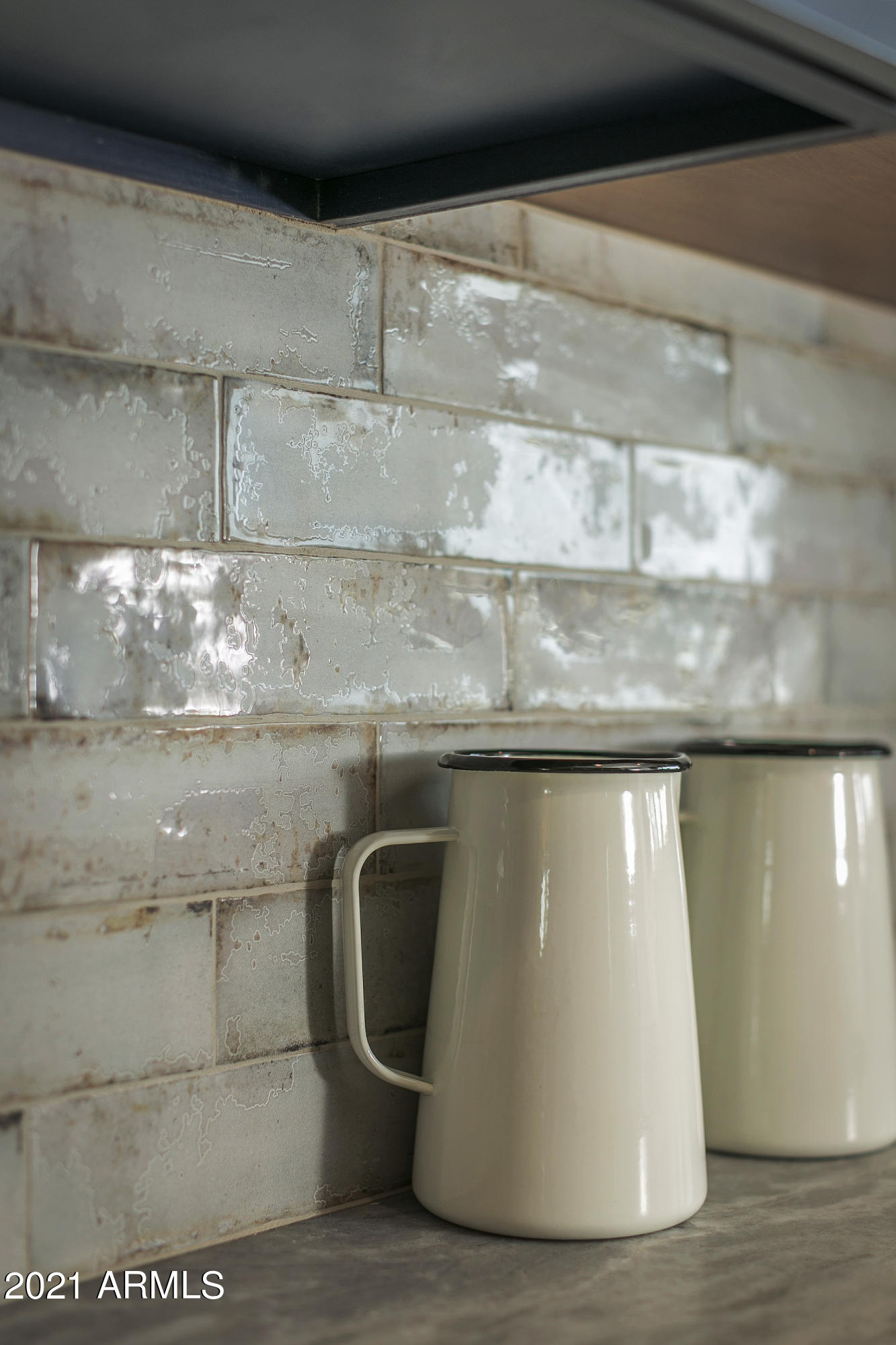 801 West Picadilly Road Phoenix, AZ 85013 - Photo 9 of 54 Gorgeous Back Splash