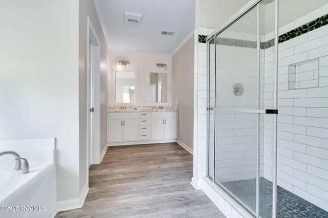 $244,900 | 155 Oak Manor, Rayne, LA 70578