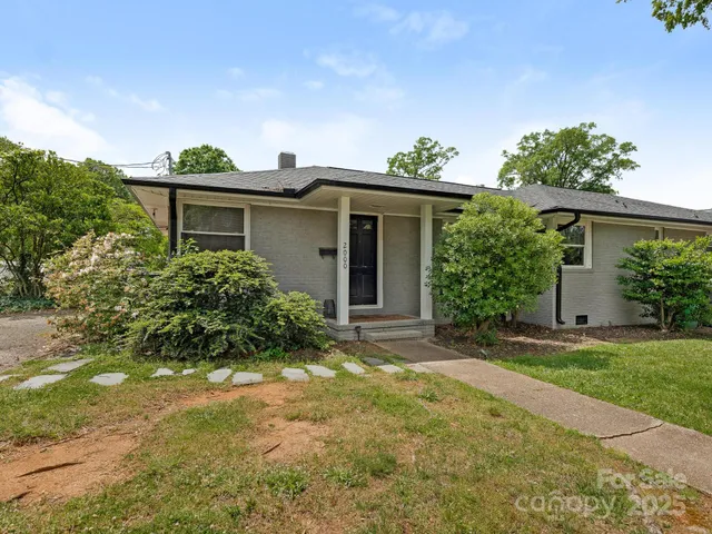 $949,900 | 1301 South Kings Drive, Charlotte, NC 28207