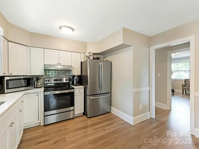 $949,900 | 1301 South Kings Drive, Charlotte, NC 28207