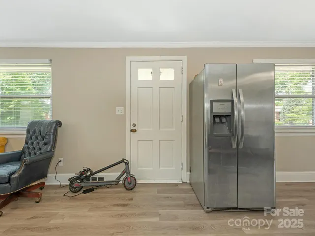 $949,900 | 1301 South Kings Drive, Charlotte, NC 28207