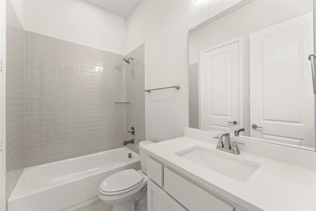 2132 Wickersham Road Rockwall, TX 75087 - Photo 20 of 34 06. 2009 Morris - 2ND Bath