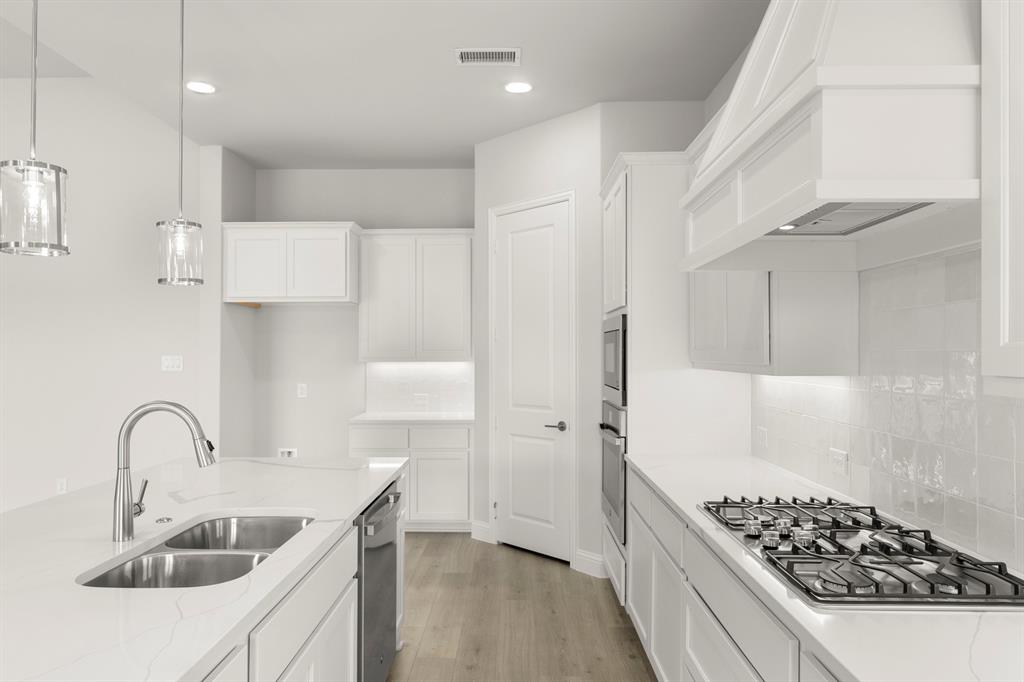 2132 Wickersham Road Rockwall, TX 75087 - Photo 3 of 34 15. 2009 Morris - Kitchen (3)