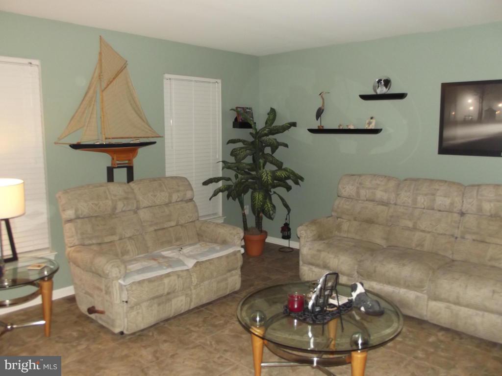 623 Creekside Lane Lititz, PA 17543 - Photo 8 of 24