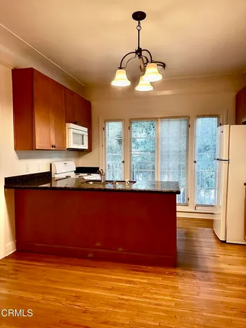 $3,100 | 588 South Mentor Avenue, Unit B, Pasadena, CA 91106