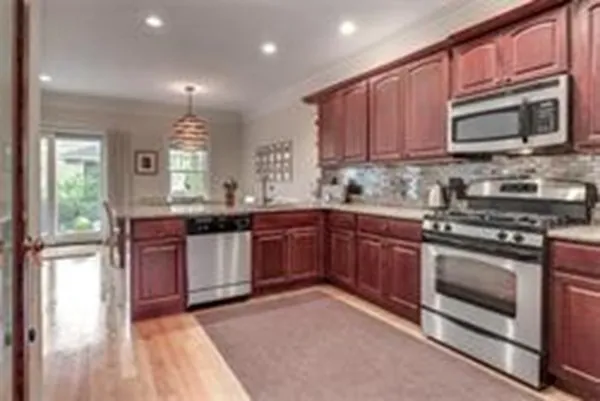 $7,500 | 68 Waverley Avenue, Unit 1, Newton, MA 02458