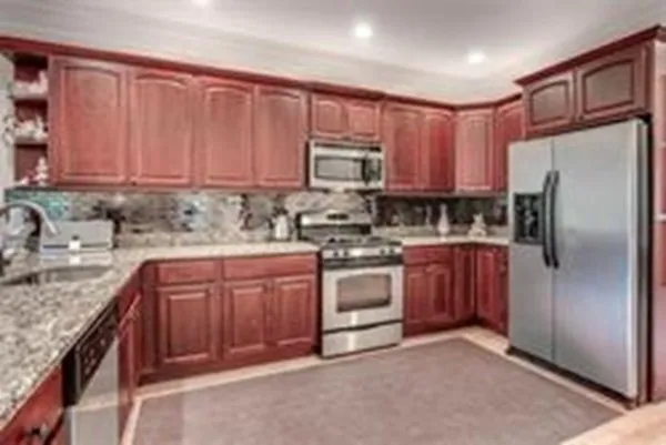 $7,500 | 68 Waverley Avenue, Unit 1, Newton, MA 02458