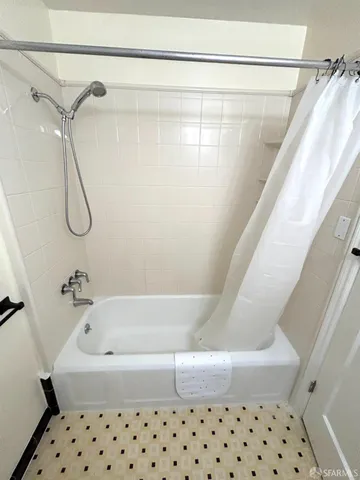 $4,700 | 106-108 Caselli Avenue, Unit 106, San Francisco, CA 94114