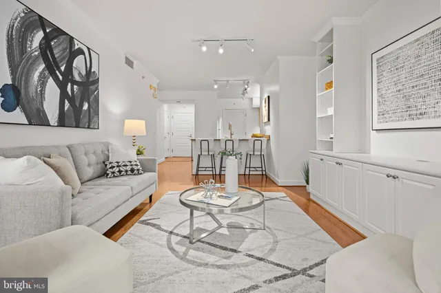 $450,000 | 631 D Street Northwest, Unit 632, Washington, DC 20004