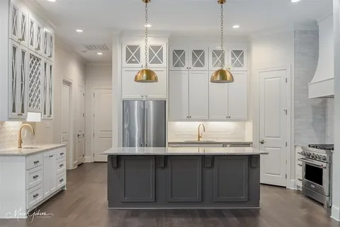 $565,000 | 2005 Woodberry Avenue, Shreveport, LA 71106