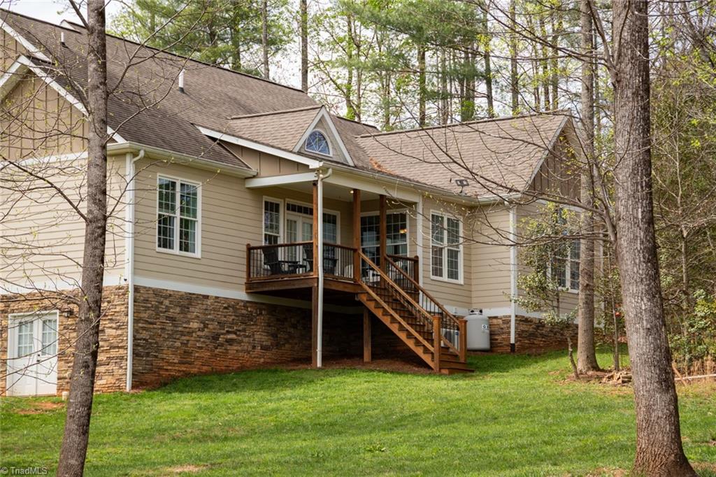 161 Burberry Drive Purlear, NC 28665 - Photo 3 of 49