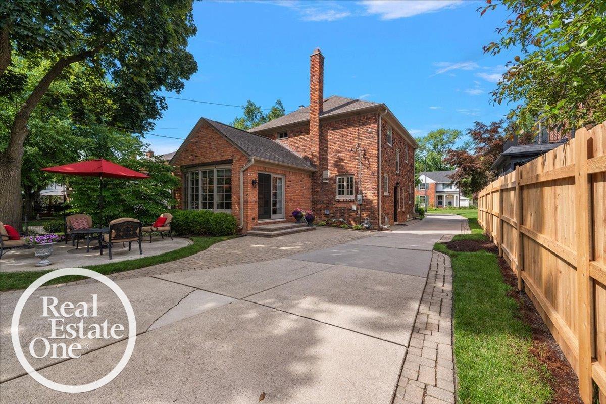 305 Moran Road Grosse Pointe, MI 48236 - Photo 41 of 45