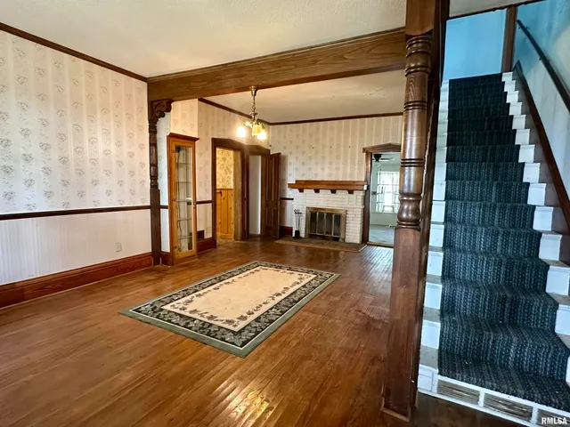 $191,000 | 206 32nd Avenue North, Clinton, IA 52732