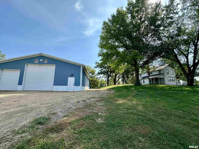 $191,000 | 206 32nd Avenue North, Clinton, IA 52732